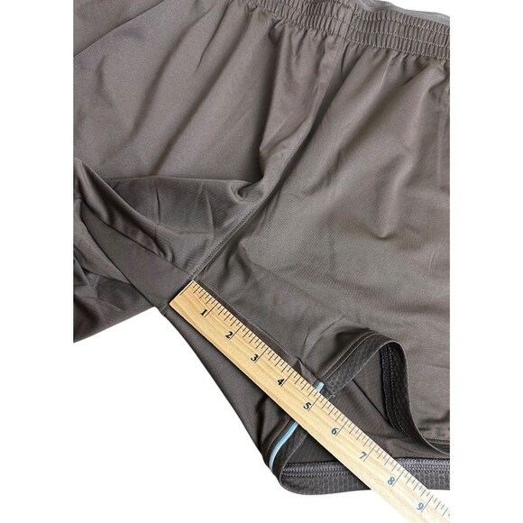 Under Armour Women's Knit Training Shorts Mid Length Size XL Brown - Picture 10 of 10